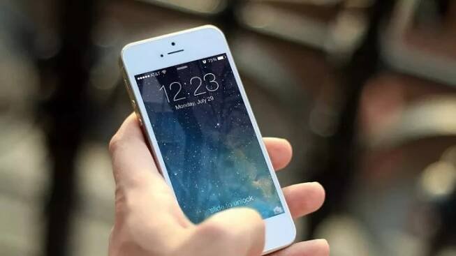 Apple odhalil novinky. Nejdražší iPhone stojí přes 32 tisíc