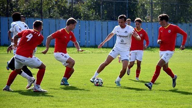 Přestřelka s Brnem skončila remízou 3:3. Za béčko Slovácka hráli Tetour i Rundić