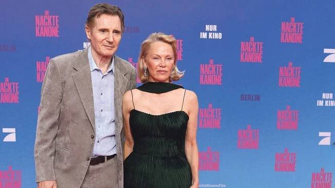 Liam Neeson v Bláznivé střele našel zálibu, podle mnohých i lásku