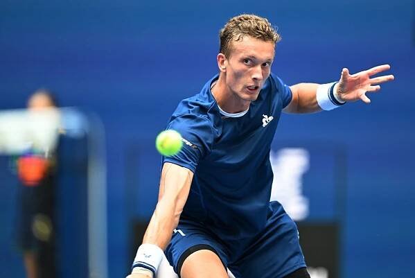 Žebříčky: Nová česká jednička, Lehečka na rekordním 16. místě