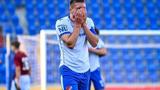Z Vysočiny s bodem. Baník zahodil v Jihlavě šance a o výhru přišel v závěru