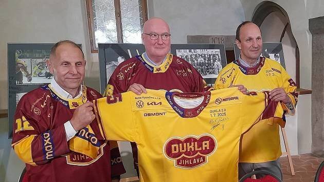 Dukla se chystá spustit prodej permanentek. Vyplatí se neotálet, vyzval Ščerban