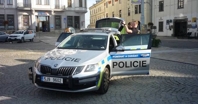 Policie hledá muže, který utekl z psychiatrické nemocnice. Může být nebezpečný zejména pro ženy
