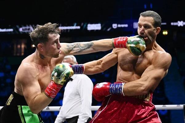 Složil se k zemi jak skládací žebřík. Šampion končí kariéru