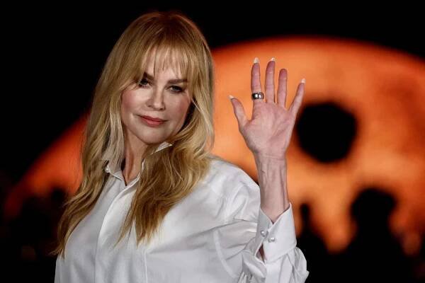 Nicole Kidman po rozvodu září po boku dcer. Sunday Rose dobývá módní svět