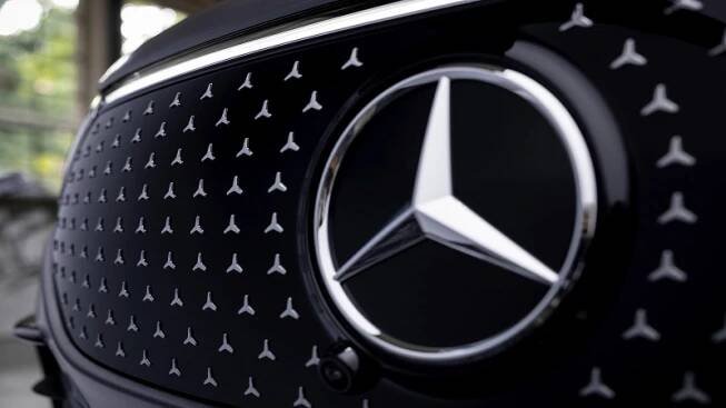 Prodeje Mercedesu se dál propadají hrozivým tempem, zoufalému obratu vedení se nelze divit