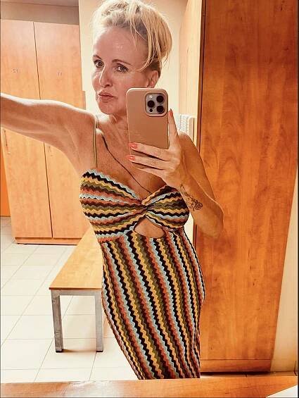 Vendula Pizingerová zahájila nový školní rok zpoceným selfie v šatně. Je to kočka!