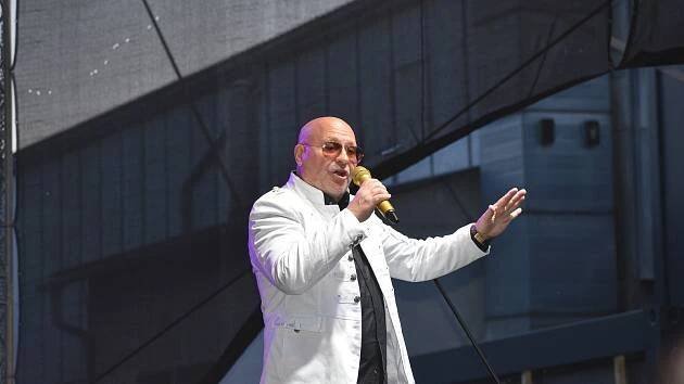 Michal David míří do Zlína. Příští pátek v centru prožije svůj discopříběh