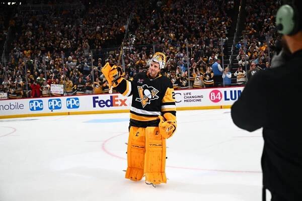Fleuryho poslední jízda: legenda Penguins se dojala k slzám při rozlučce v Pittsburghu