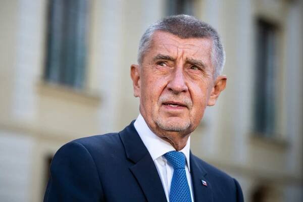 Babiš: ANO, SPD a Motoristé se soustředí na program a koaliční smlouvu, personálie třeba za měsíc