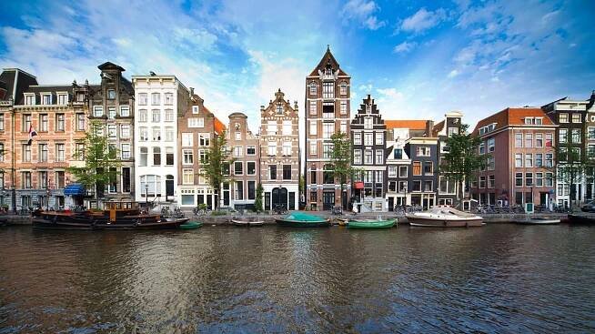 Obyvatelé Amsterdamu žalují radnici kvůli hordám turistů