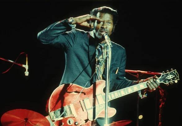 Den, kdy se narodil jeden z průkopníků rock'n'rollu: Chucka Berryho obdivoval i John Lennon - Expres FM