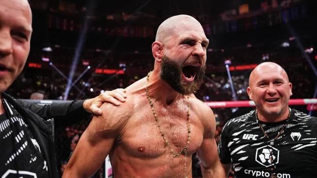 Procházka stoupá v žebříčku UFC! Aktuálně je jedničkou polotěžké váhy
