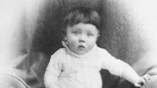 Adolf Hitler: od týraného dítěte přes umění k bezdomovectví. Co vše formovalo diktátorovu osobnost