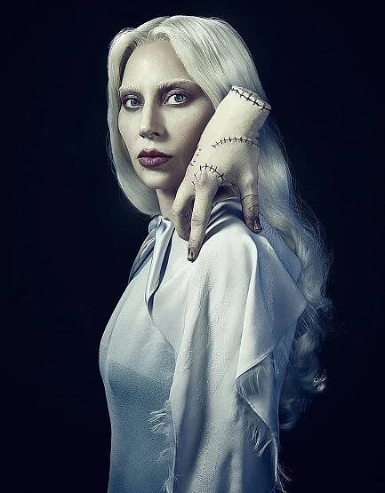Jak se cítíme, když je po všem. Lady Gaga odtajnila hororový klip k nové Wednesday