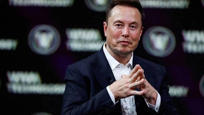 Elon Musk slibuje „skvělou“ AI videohru do konce roku 2026