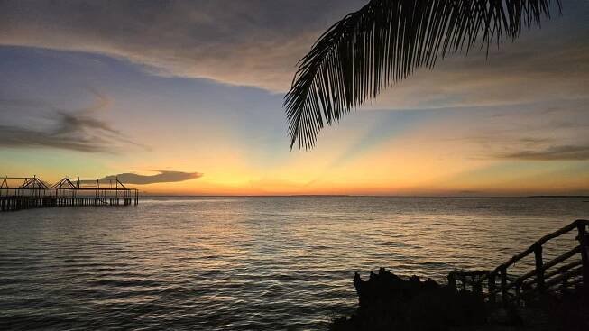 Zanzibar, romantický tropický ráj s azurovým oceánem a vůní koření