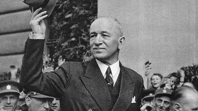 Edvard Beneš posvětil zločin, daroval Sovětům vilu po obětech nacistického teroru