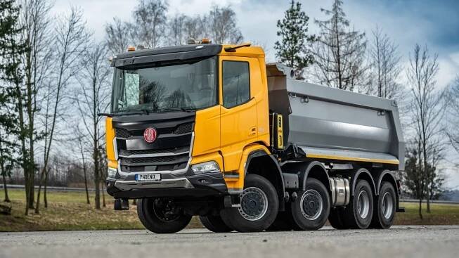 Klíčový model kopřivnické Tatry přichází ve třetí generaci. Podvozek je světový unikát.