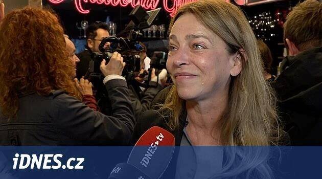 Nechuť k divadlu mi odstartovala těžká bouračka, přiznává Lucie Zedníčková - iDNES.tv