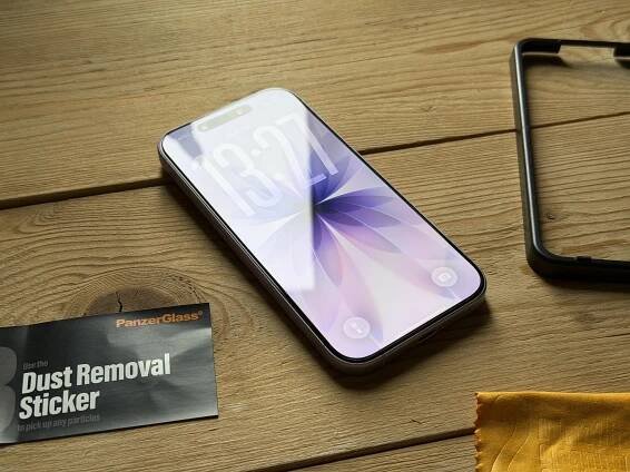 Tvrzené sklo PanzerGlass Ceramic II iPhone 17 a Air recenze: 2. generace vesmírné ochrany