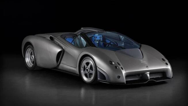 Do aukce míří šílené lamborghini z devadesátek, je jediné na světě