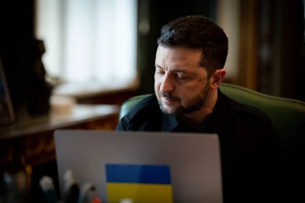 Nemůžu jet do města teroristy, řekl Zelenskyj a pozval Putina do Kyjeva
