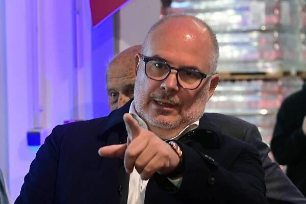 Mattoni zvažuje koupi krachujícího výrobce minerálek, chce podpořit region