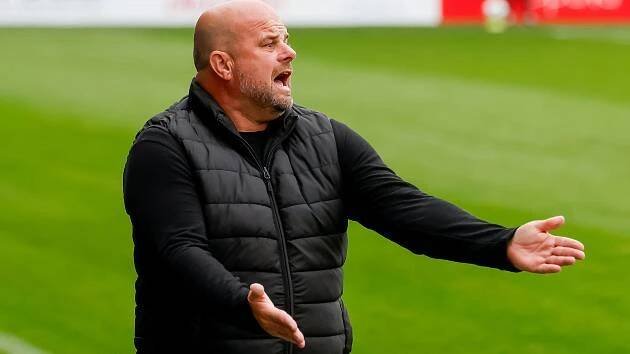 Slezský FC jede a Roman Nádvorník vyhlášen trenérem měsíce září