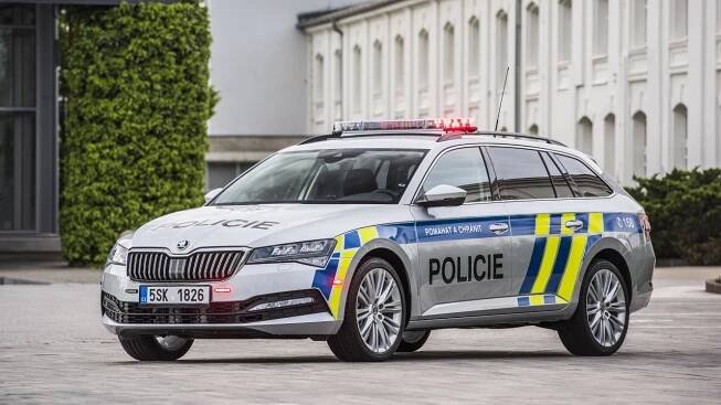 Policie stíhá osm lidí kvůli údajným podvodům s veřejnými zakázkami, je mezi nimi i bývalý představitel Moravskoslezského kraje