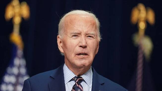 Biden byl operován. Odstranili mu rakovinné buňky z čela