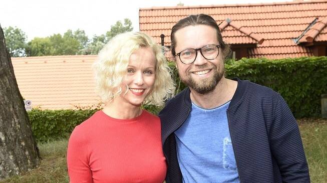 Dovolená Richarda Krajča a jeho ženy je pořádně pikantní. Karin se ve vaně ukázala nahá!