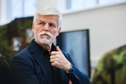 Prezident Pavel se sejde s třemi kolegy v Bratislavě, kde otevřou výstavu