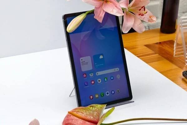 Nezapomíná se ani na tablety. Android 16 poslal Samsung i na Galaxy Tab S10 FE