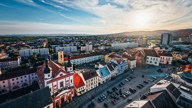 Po změnách ve vedení Chomutova chce primátor slyšet občany. Dorazte na setkání