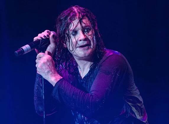Na život a na smrt: Ozzy Osbourne ve svých pamětech upřímně popsal své zdravotní problémy - Expres FM