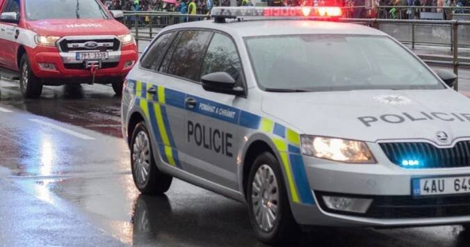 Policie pátrá po čtrnáctileté Anežce z Prahy. Dívce může jít o život