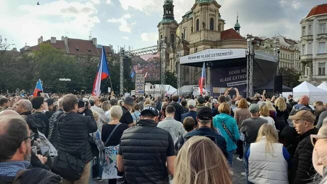 Řekni ne vládě extrémistů. Tisíce lidí se sešly na předvolební akci Milionu chvilek pro demokracii