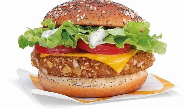 Rostlinná strava ve fastfoodu nejede. McDonald’s v Česku potichu stáhl z nabídky vegetariánský burger a wrap