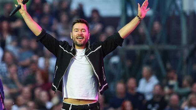 OBRAZEM: Marek Ztracený zakončil turné ve vyprodaném plzeňském amfiteátru