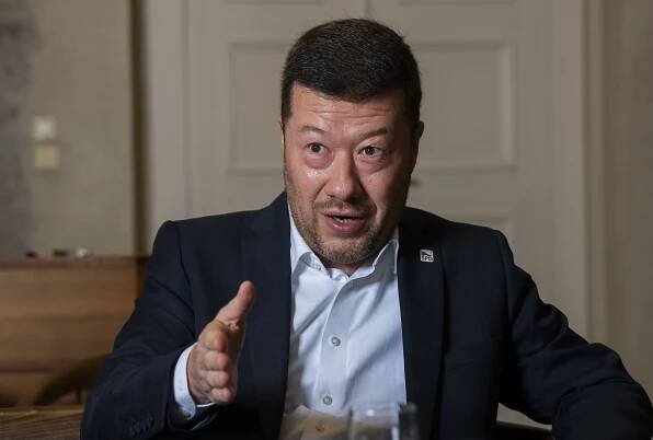 Odchod Ukrajinců vyřeší drahé bydlení. Okamura o plánech SPD na vládu s ANO
