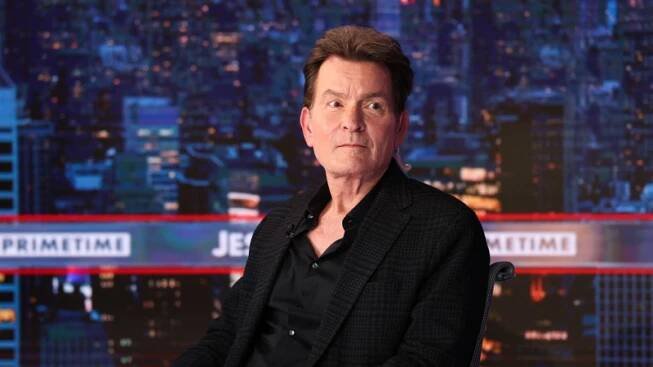 Obrátil Charlie Sheen list? Po třech neúspěšných manželstvích má randit s mužem