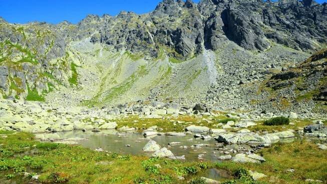 Smrtelný pád českého turisty ve Vysokých Tatrách. Podle horské služby se zřítil z hory Rysy