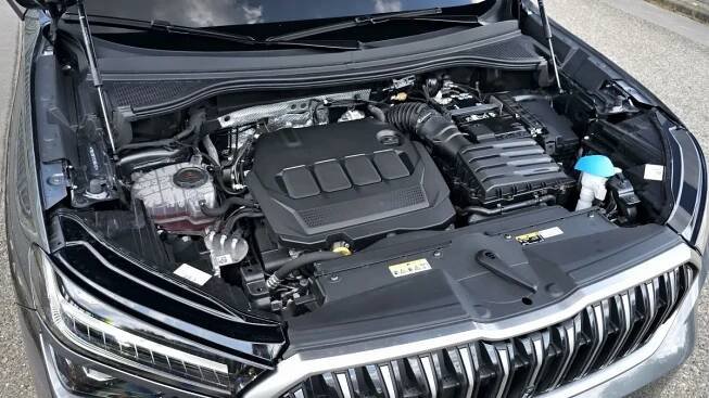 Elektromobily už předběhly nafťáky. ADAC zveřejnil seznam nových aut, která ještě koupíte s naftovými