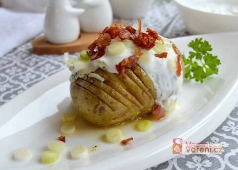 Recept na plněné pečené brambory krok za krokem
