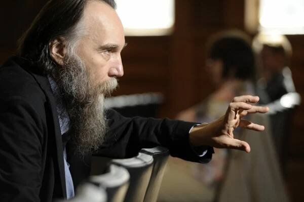Liberálové a Ukrajina jsou zlo, tvrdí ideolog Dugin. Konzervativci jsou prý k nim zločinně tolerantní