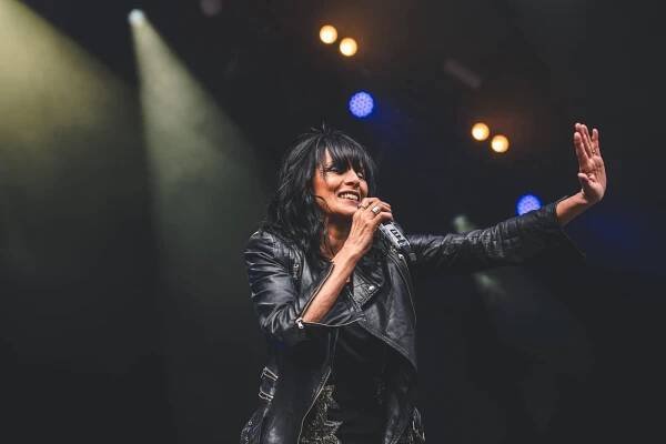 Zpěvačka Nena se svou legendární písní 99 Luftballons vystoupila v Praze. Přidala i hit Beatles Hey Jude
