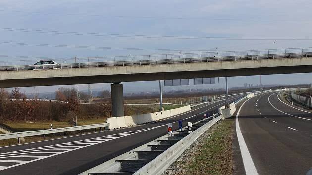 Stavba přivadeče u Zlína a dálnice k Lípě nezačne dřív, než za čtyři roky