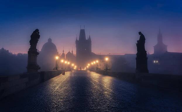 Praha mezi kódy a staletími Dan Brown
