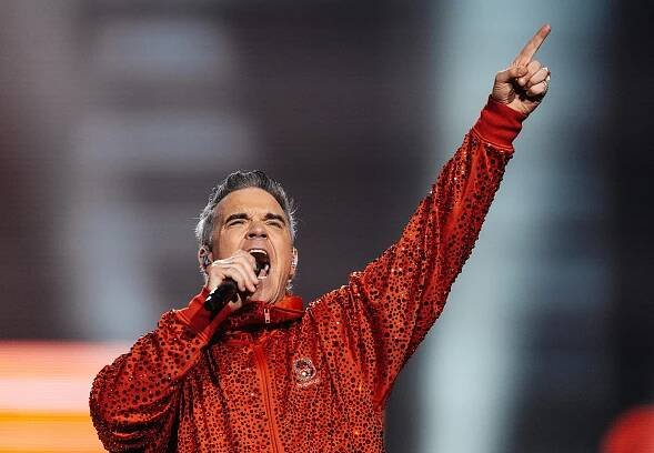 Turci zrušili koncert Robbieho Wiliamse. Kvůli židovské manželce a dětem čelil útokům